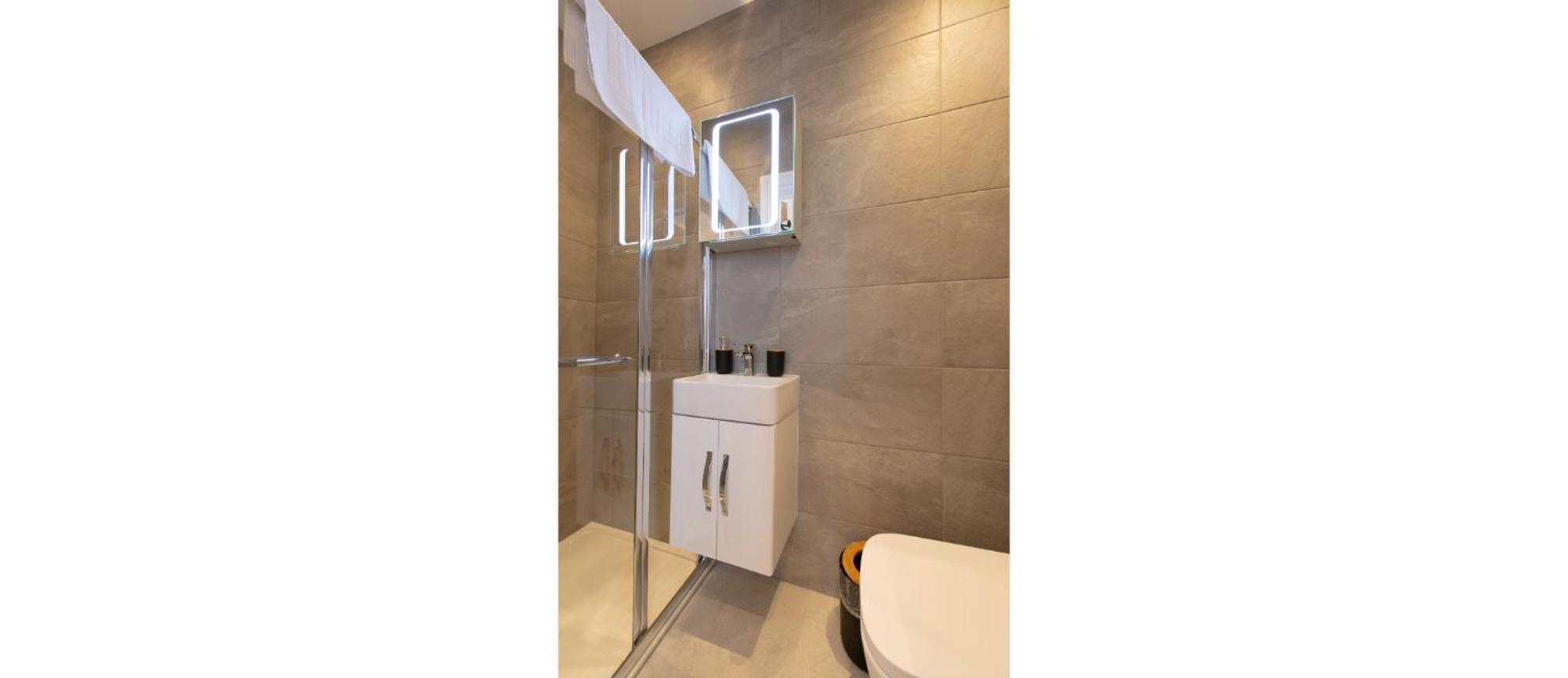 In Style Close To Everything Apartment *